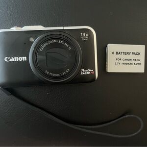 Canon PowerShot SX230 HS Black Digital Camera with one battery Pre-owned